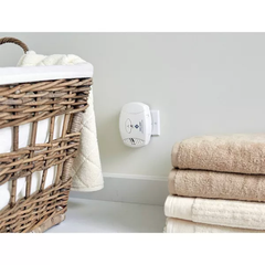First Alert CO605 Plug-in Carbon Monoxide Detector with Battery Backup